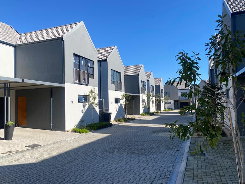 3 Bedroom Property for Sale in Silver Oaks Western Cape